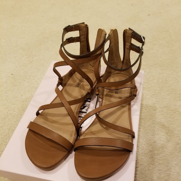 JustFab Shoes - Flat sandles with a zipper on the back